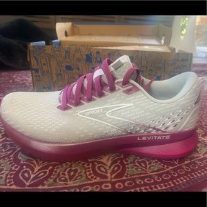 👟 NEW WOMEN’S BROOKS LEVITATE 5 RUNNING SHOES 👟
